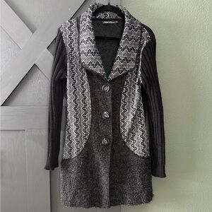 High Secret Vintage Black and Grey Button Down Tunic Cardigan
